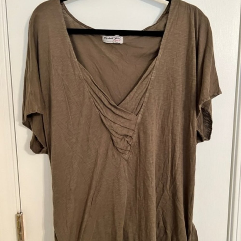 Michael Stars- Green V-Neck Top